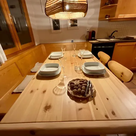 Valbella Comodo Accogliente A Pochi Passi Dalle Piste Ottima Posizione Apartment Valbella