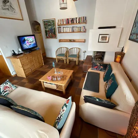 Apartment Valbella Comodo Accogliente A Pochi Passi Dalle Piste Ottima Posizione Valbella