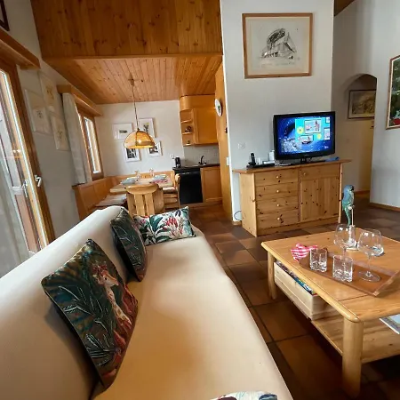 Valbella Comodo Accogliente A Pochi Passi Dalle Piste Ottima Posizione Apartmán Valbella